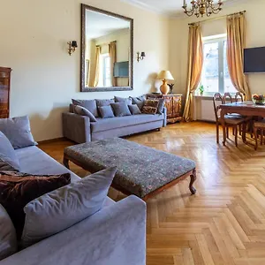 Apartment Luster I Obrazow Poland